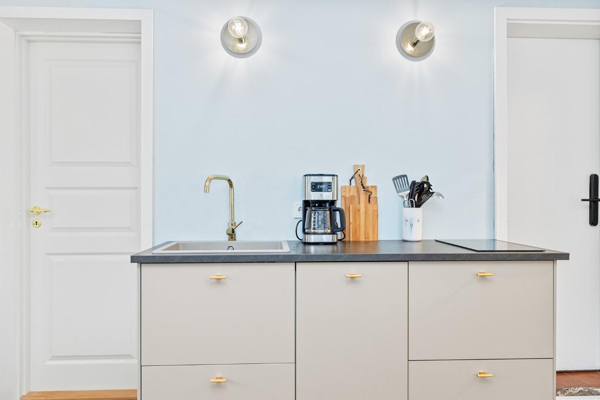 Downtown Baldursbra - Two Bedroom Apartment Reykjavík Dış mekan fotoğraf